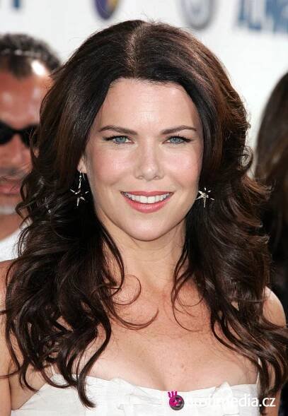 Lauren Graham - celebrity účes - HappyHair