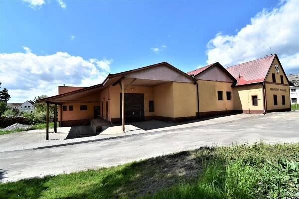 Výrobní hala 995 m² | KrausovaReality.cz