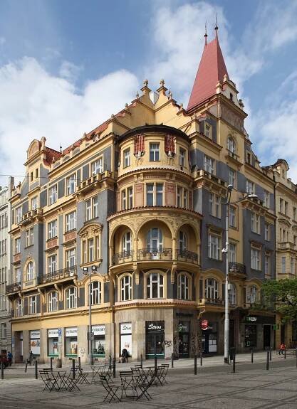 Nájemní dům čp. 965. Foto: Jan Vlačiha. Zdroj: Archiv autora
