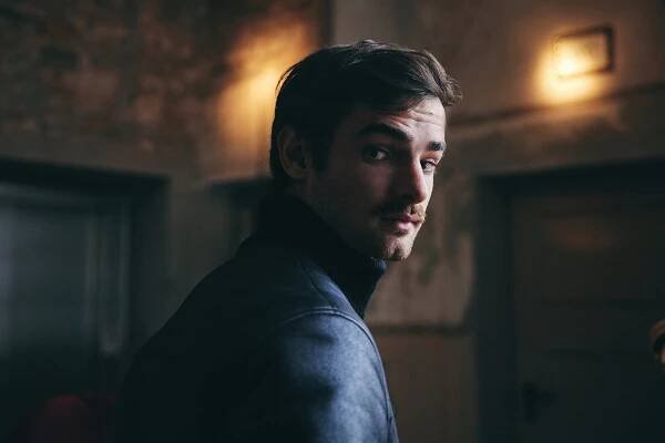 Aaron Hilmer - NILS SCHWARZ PHOTOGRAPHY
