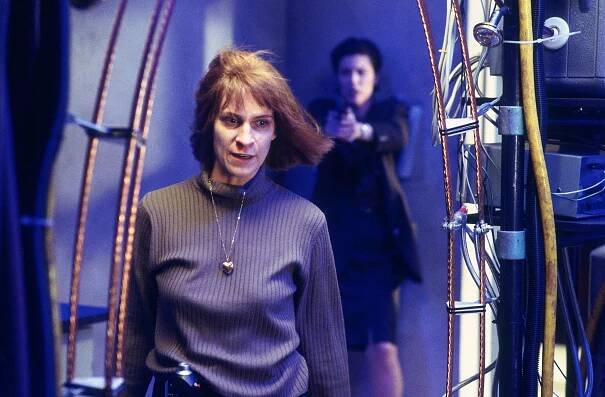 Krajní meze - Série 2 - Cesta v čase - Z filmu - Amanda Plummer