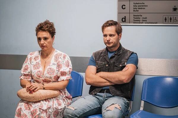 Iveta - Episode 7 - Z filmu - Zuzana Mauréry, Peter Brajerčík