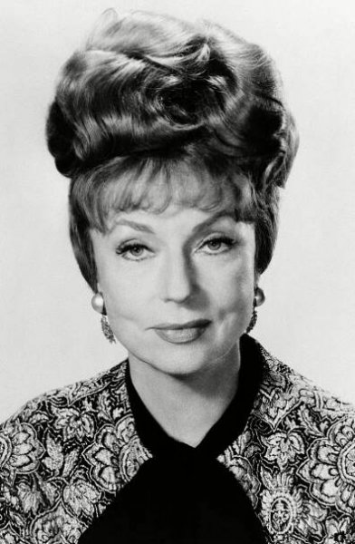 agnes-moorehead-portrait-6