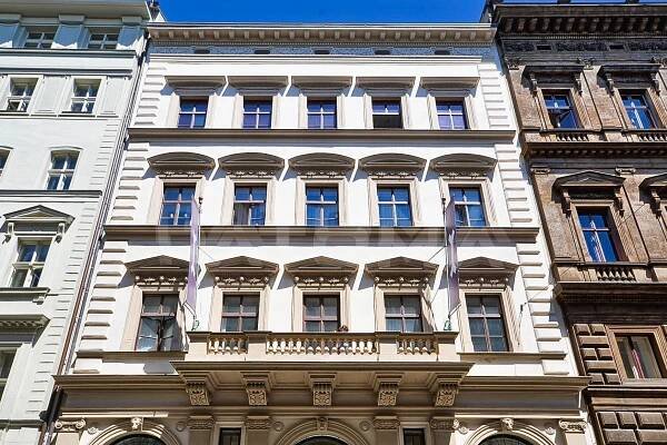Pronájem kancelářských prostor o výměře 56 m² v