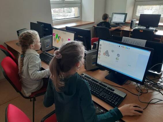 Základní škola Lomnice | Galerie - 4. třída - z hodin informatiky 