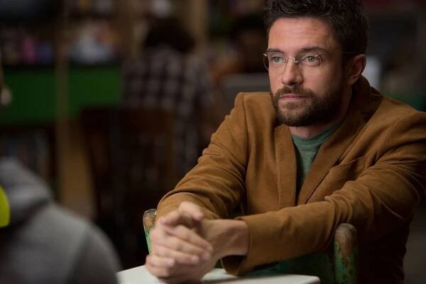 Kdo věří na lásku - Z filmu - Topher Grace