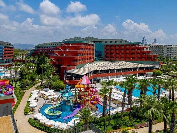 Delphin Deluxe Resort
