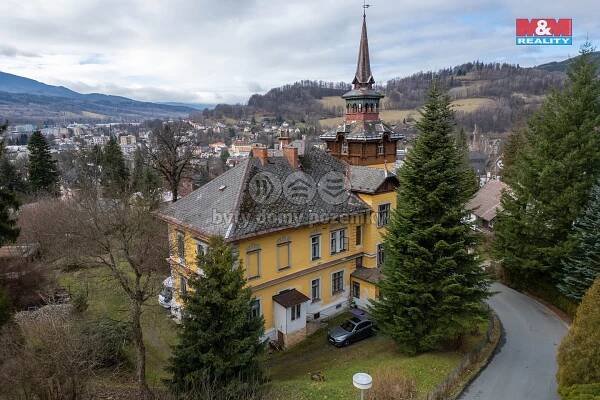 Prodej rodinného domu, 800 m2, Jeseník, ul. Skupova | Reality.iDNES.cz 