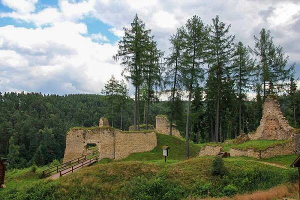 Zřícenina hradu Pořešín - Kaplice, Jižní Čechy | Regiontourist.cz