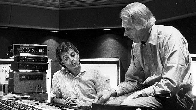 Producent George Martin o Beatles zpočátku pochyboval