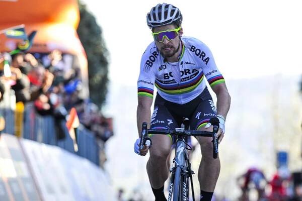 Sagan spadol a na E3 Harelbeke neuspel, zvíťazil Van Avermaet