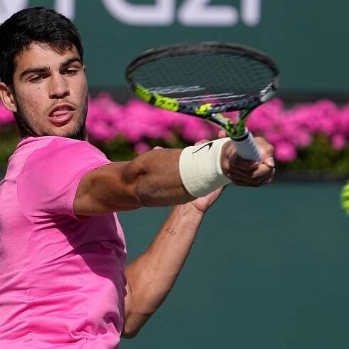 Carlos Alcaraz eclipses Jannik Sinner to reach Indian Wells final