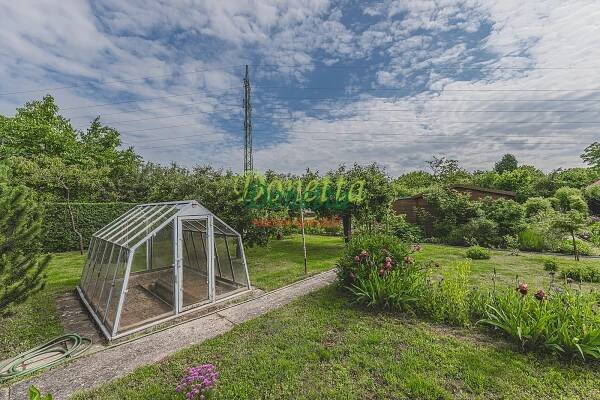Prodej zděné chaty, pozemek 414 m2, po rekonstrukci, Hradec Králové, obrázek č.17