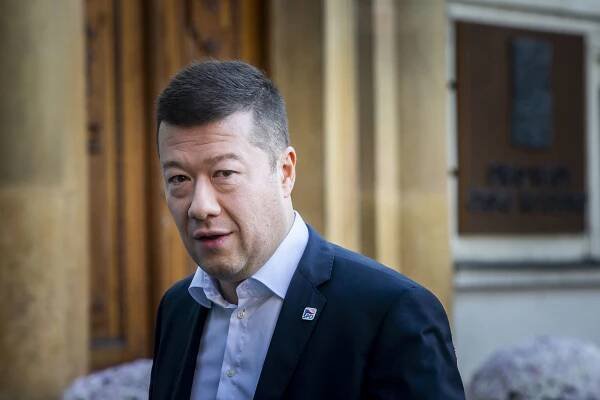 Bývalí členové SPD: Zeptali jsme se na finance a z hnutí nás vyhodili