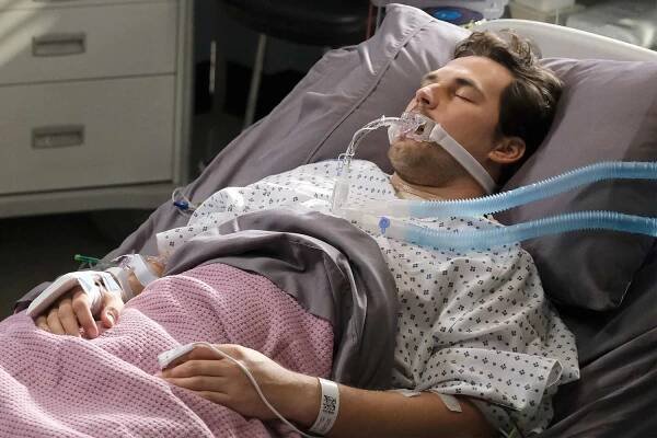 Giacomo Gianniotti on his devastating 'Grey's Anatomy' departure: 'It was totally DeLuca'