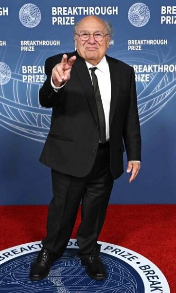 Danny DeVito at The 11th Breakthrough Prize Ceremony held at Barker Hanger on April 05, 2025 in Santa Monica, California.