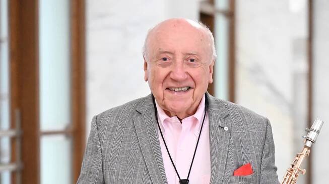 KVÍZ: Felix Slováček slaví 82! Jak dobře znáte jeho život a kariéru? Otestujte se