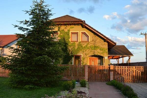 Penzion U Hřiště, pronájem chalupy Rakvice - ubytování Jižní Morava, 3603