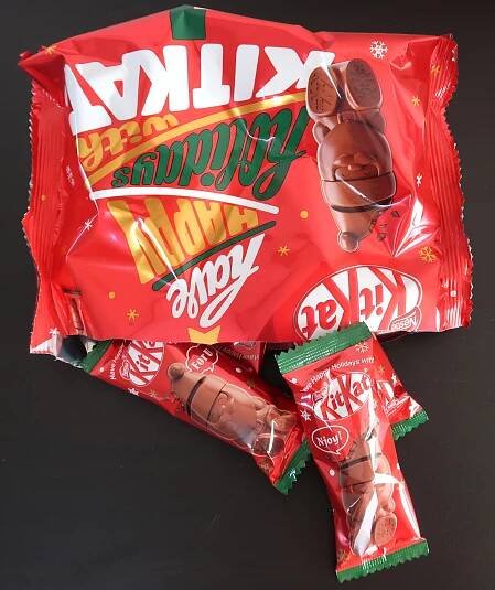 Holiday Santa Kit Kat in Japan - Swaps4