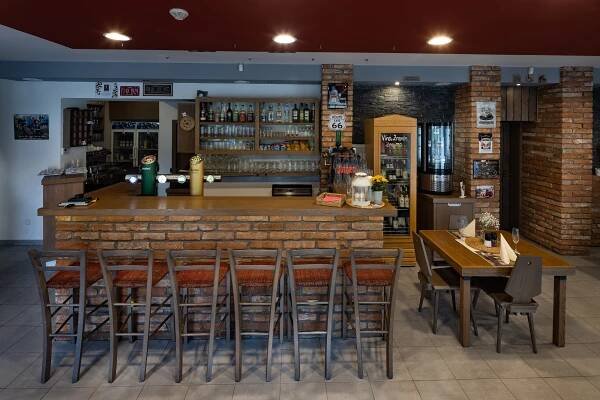 Restaurace - Penzion Zubr