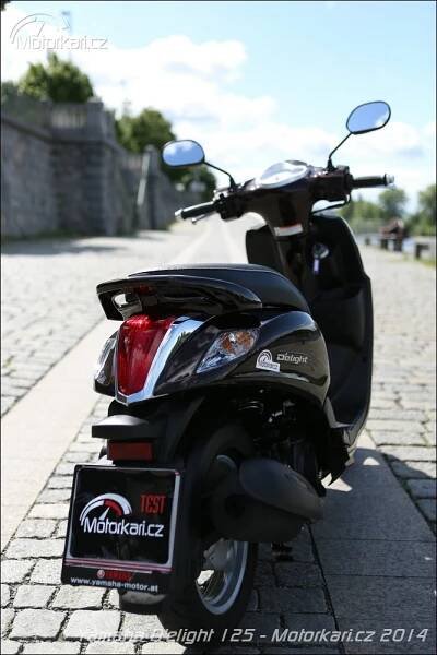 Fotogalerie Piaggio Fly 125 3V vs Yamaha D'elight 125 | Motorkáři.cz