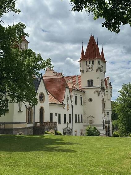 Zámek Žinkovy · Oficiální web · Romantická Perla