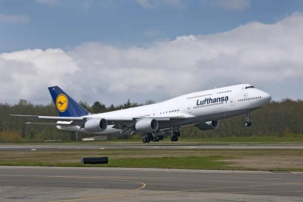 Airbus A380 V. Boeing 747-8I Breakdown - Business Insider