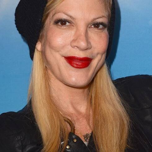 Just Makeup! Tori Spelling Denies Recent Plastic Surgery Rumors: ‘It’s All Contouring’