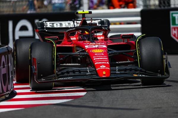 F1 – Sainz tops opening practice in Monaco ahead of Alonso as Albon crashes