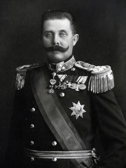 Súbor:Franz Ferdinand, Erzherzog von Österreich-Este (cropped).jpg – Wikipédia