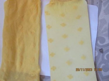 ponožky žluté pěkné  se vzorem  silonkové   - Dámské oblečení