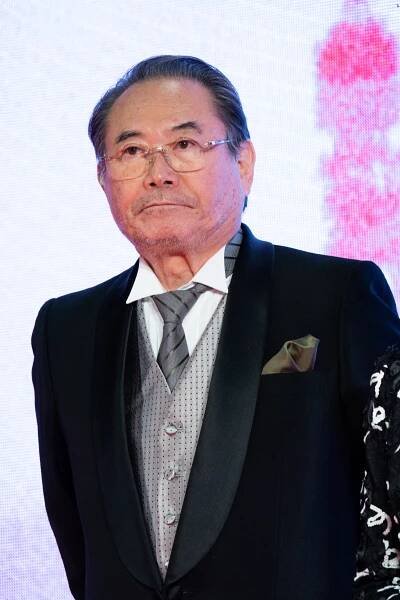 Gin Maeda