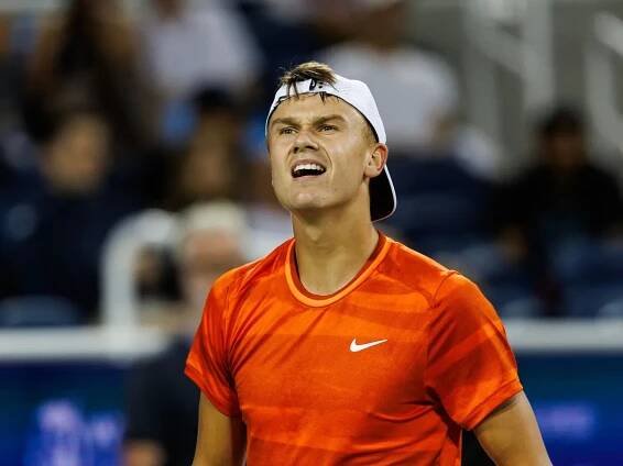 'I Have A Husband': WTA Star Reveals Surprising Message from Holger Rune