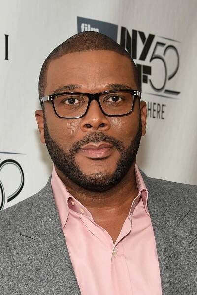 Tyler Perry at an event for Zmizelá (2014)