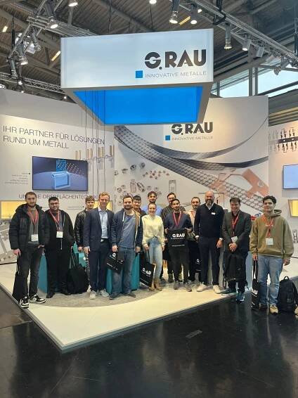 Gruppenfoto am Gemeinschaftsstand von EUROFLEX GmbH und ADMEDES GmbH in Düsseldorf. Foto: WSP, Miriam Fieser