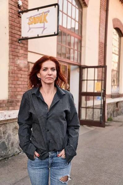 Nora Fridrichová: Smyslem demokracie je dostat se co nejblíž k pravdě