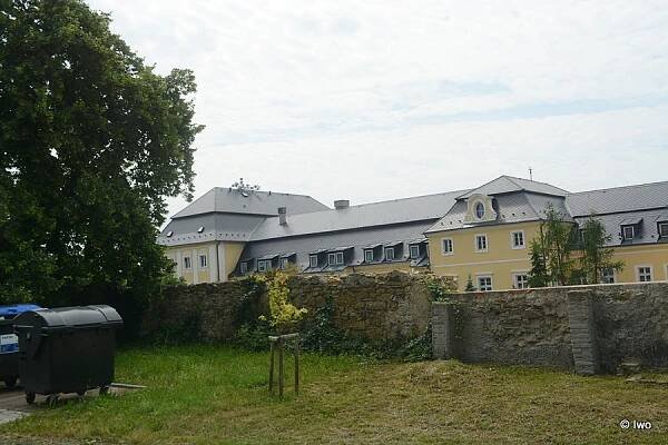 Zámek Dlažkovice – cokolivokoli.cz