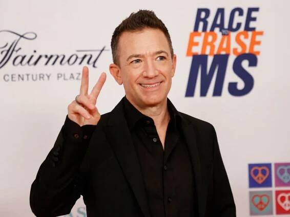 David Faustino
