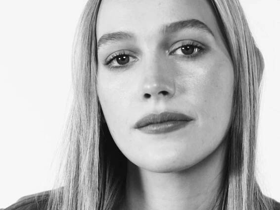 Victoria Pedretti Talks Working with Penn Badgley, Being Cast in You, and Wanting to Work with Taika Waititi