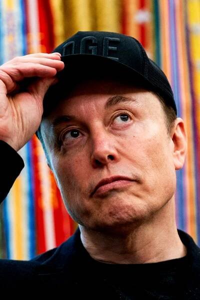 Elon Musk’s Fight With Trump Threatens $48 Billion in Government Contracts