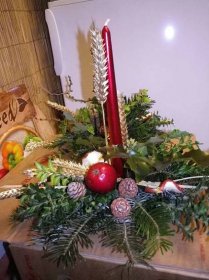 Jednoduchá dekorace vánočního stolu | Prima nápady