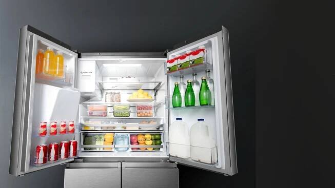 Americká lednice HISENSE RQ760N4SASE