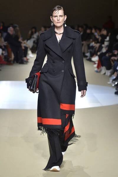 Alexander McQueen představil svou kolekci FW 2018 inspirovanou džunglí | LP-Life.cz