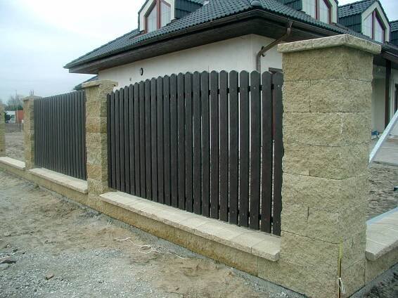 Plotovka s půlkulatou hlavou 78x21mm / 0,6m Hnědá