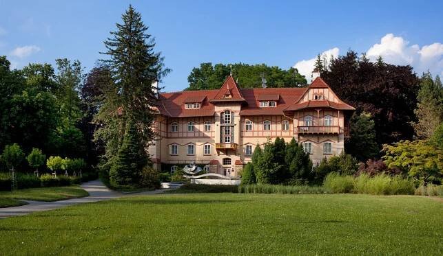 Hotel Jestřábí Luhačovice – lázeňské a wellness pobyty