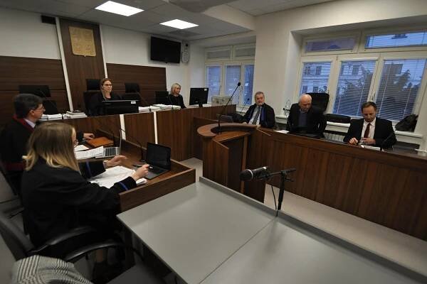 Kauza otrávené Bečvy poprvé před soudem. Obžalovaní vinu odmítli