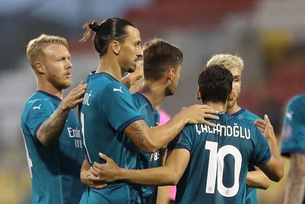 "Covid si troufl mě vyzvat. Špatný nápad." Ibrahimovic kvůli nákaze nenastoupí za AC