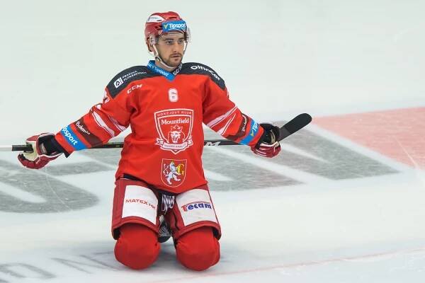 Mountfield HK, a.s. | Fotogalerie | Hráč | Lukáš Cingel