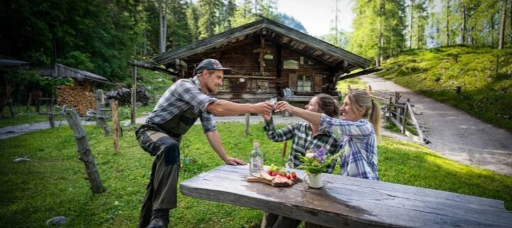 Enzianbrennerei Grassl - Berchtesgaden - Tradition seit 1692! 