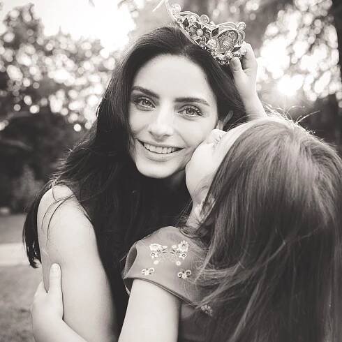 aislinn-derbez-deti03 - Telenovely.net ... vše o telenovelách na jednom místě